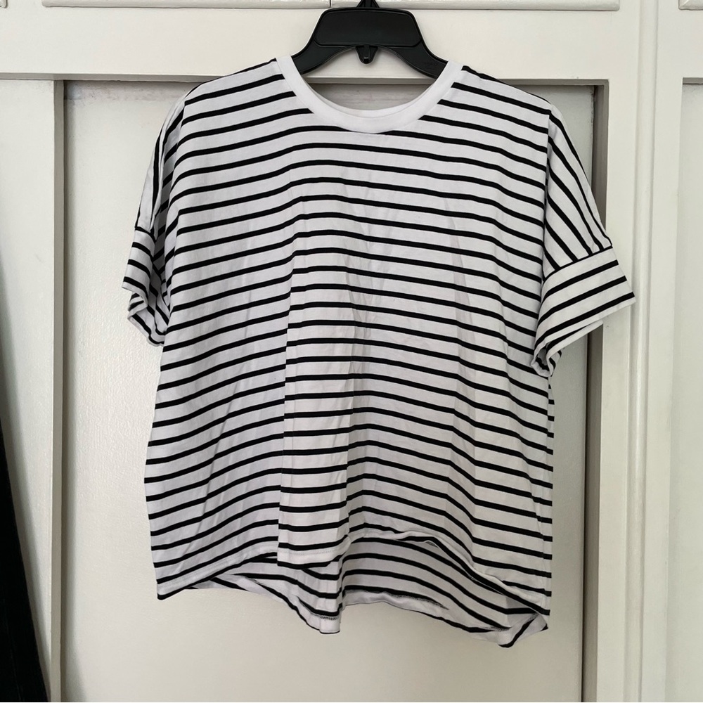 Uniqlo Boxy Stripe Tee Size Small